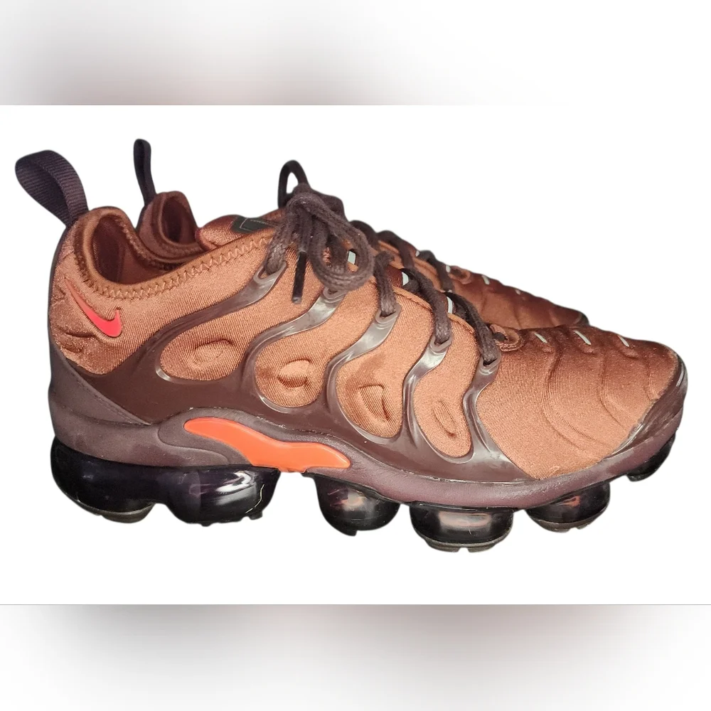 Nike Women's Red and Black VaporMax Plus Athletic Shoes